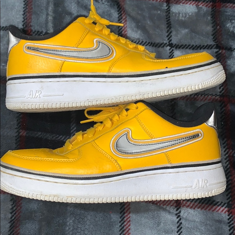 Nike Air Force 1